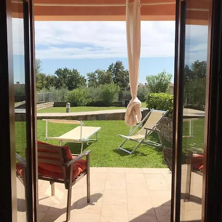 Apartment Luxury The Poet In With Pool Manerba del Garda