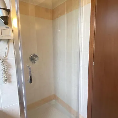 Luxury The Poet In With Pool Manerba del Garda