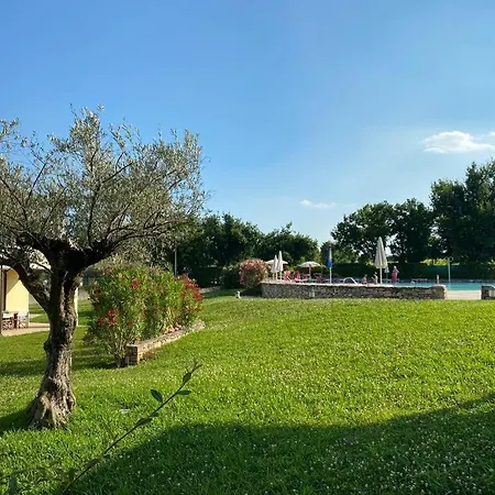 Luxury The Poet In With Pool Apartment Manerba del Garda