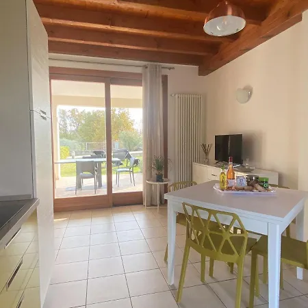 Apartment Luxury The Poet In With Pool Manerba del Garda