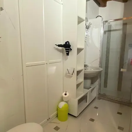 Apartment Luxury The Poet In With Pool Manerba del Garda